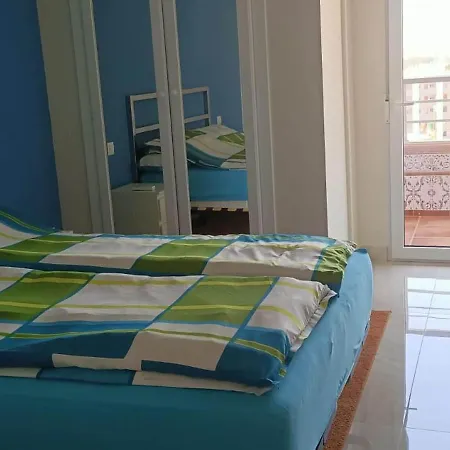 Appartamento Charming In With Shared Pool