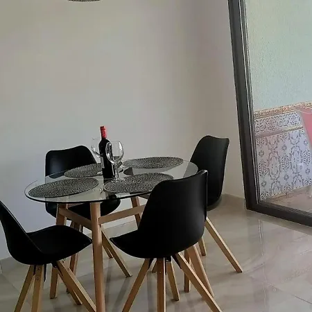 Charming In With Shared Pool Appartamento *