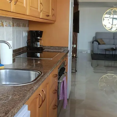 Charming In With Shared Pool Torremolinos